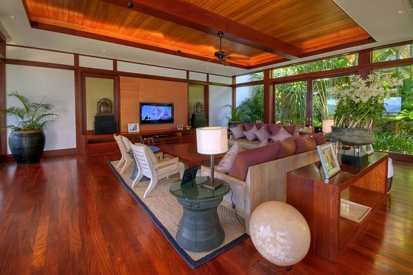 Thai-Luxury-Seaside-Villa-wooden-living-room