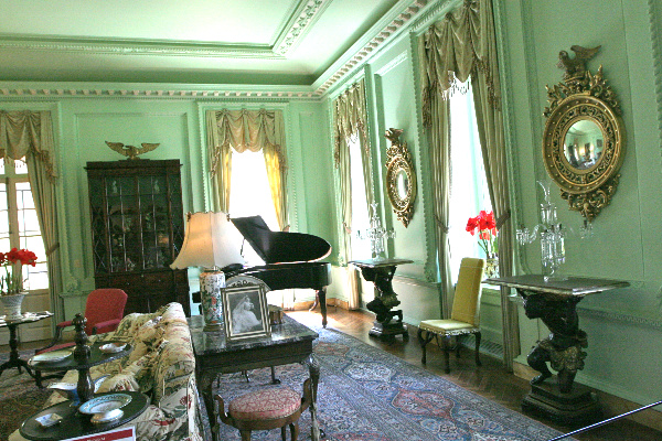 antique mint green living room.png