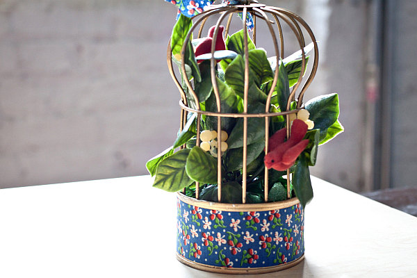 birdcages plants pots