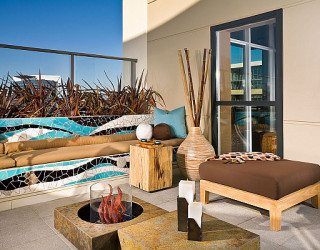 Outdoor Design: Choosing Elegant Patio Furniture