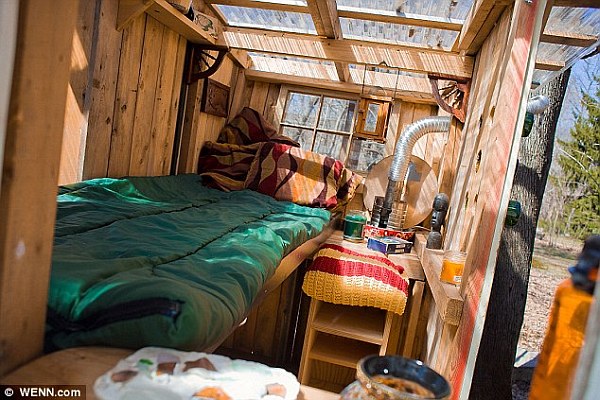 Tiny House Living: $200 Microhouses Built with Scavenged Stuff