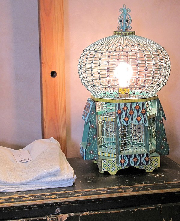 fancy-birdcage-lamp