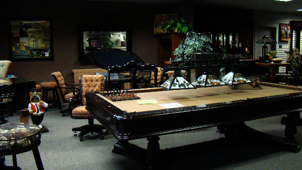 luxury-pool-table-game-room