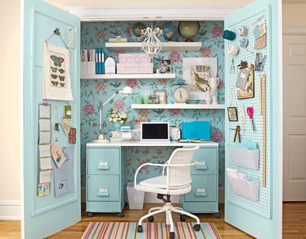 small-home-office-for-girls