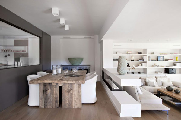 Beauty of White Interiors: Vivienda en Llaveneres in Spain