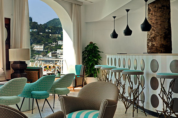 Capri-Tiberio-Palace-Hotel-Design-Decoist-1