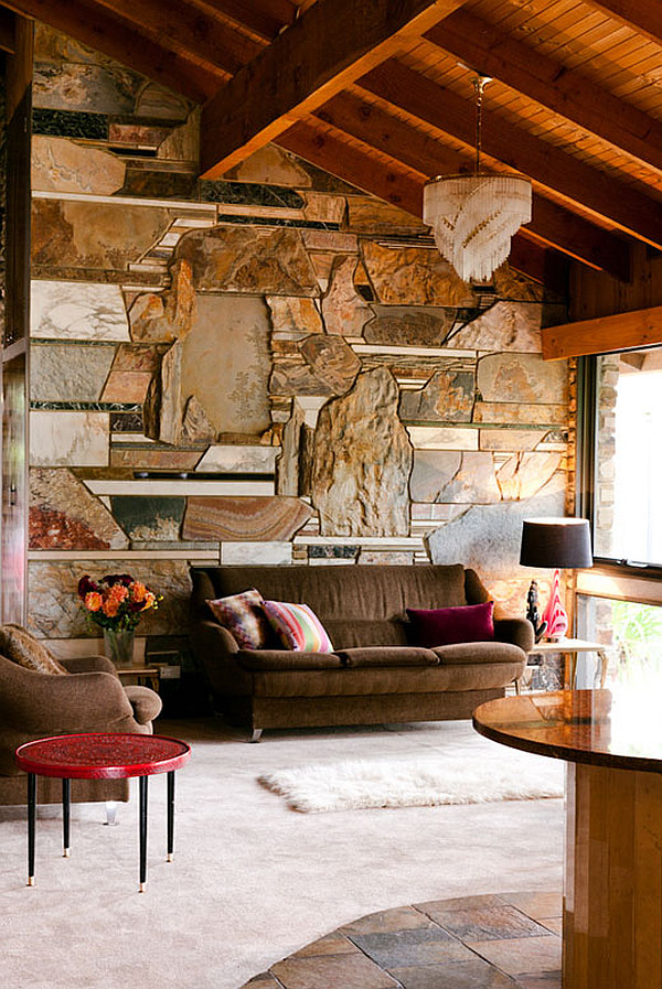 Melbourne vintage house 3 - classic couch with stone walls