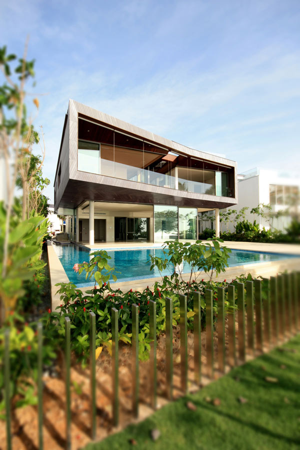 Stereoscopic House Singapore 1 - glass windows house with suspended volume