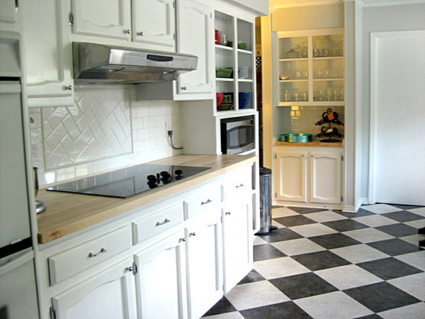 black and white tile bistro kitchen floor