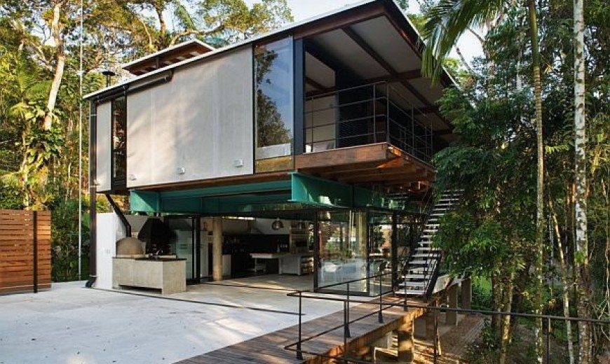 Modern Summer House in Iporanga, Brazil