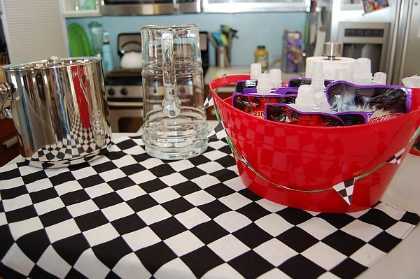 checkered black and white tablecloth