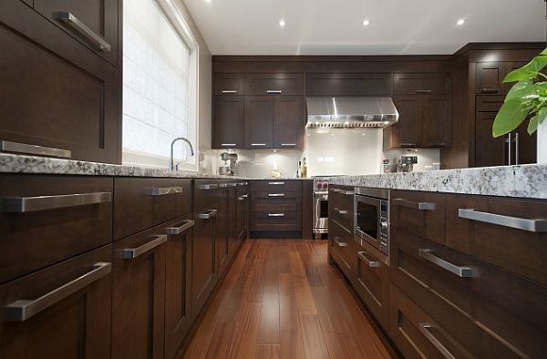 Updating Your Kitchen Cabinets: Replace or Reface?