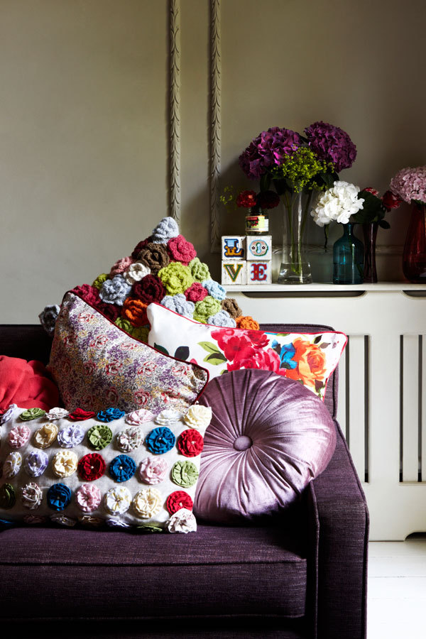 floral-prints-designs-for-cushions-and-pillows