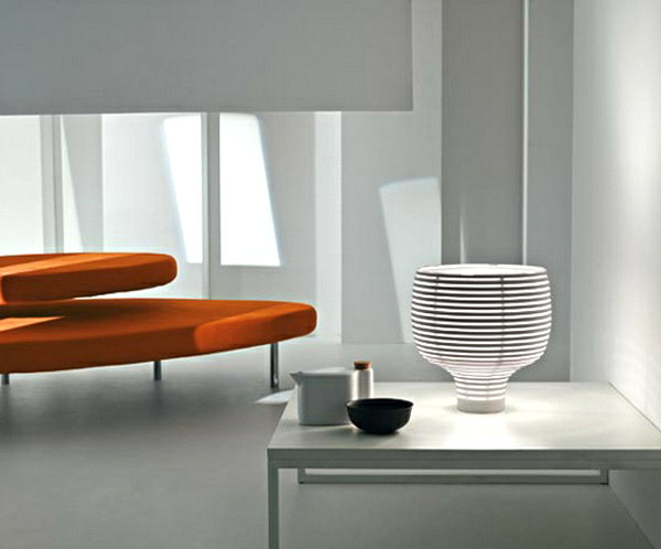 modern-slatted-table-lamp