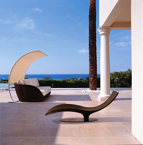 sleek patio furniture