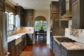 Updating Your Kitchen Cabinets: Replace or Reface?