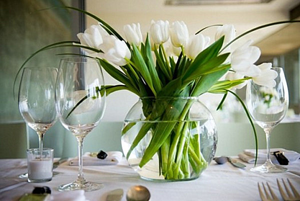 25 Dining Table Centerpiece Ideas