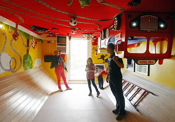 upside down house - Terfens, Austria 8