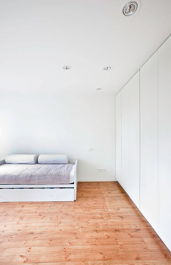 white bedroom decor with white wardrobe