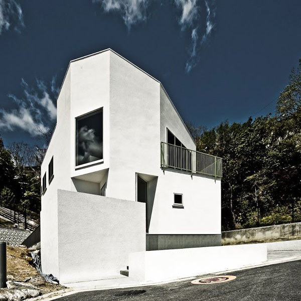 white minimalist home in japan