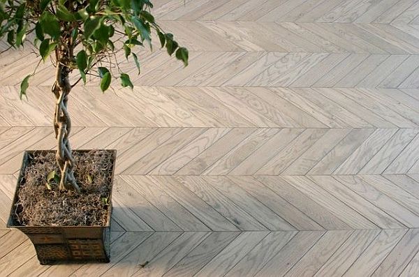 Chevron-theme-wooden-flooring