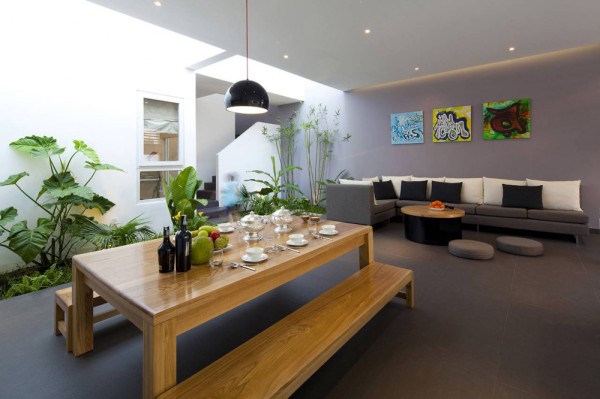 Go-Vap-Modern-House-kitchen-dining-room-greenery-600x399