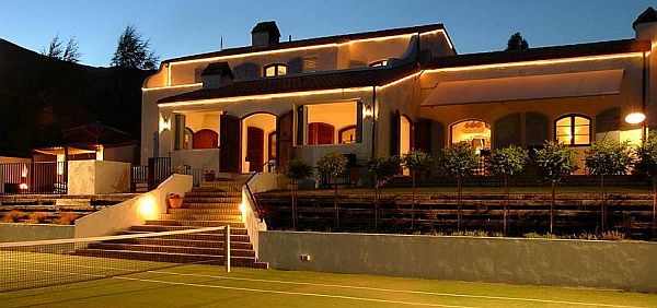 South Pacific luxury villa with tennis court
