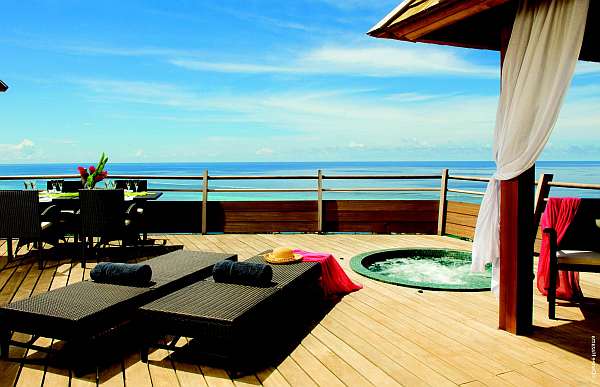 Villa-with-wooden-deck-and-jacuzzi