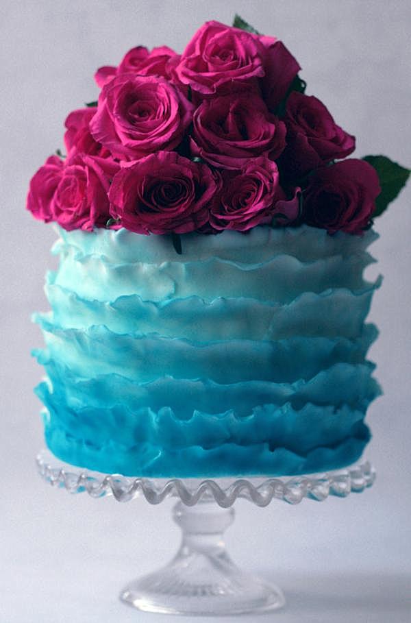 blue ombre cake