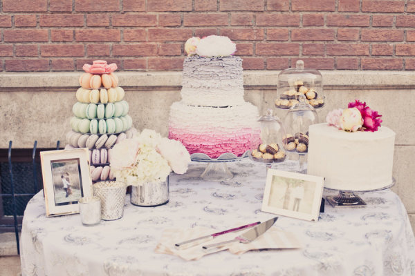 dessert buffet table