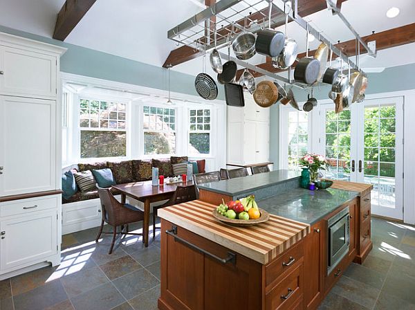 hanging-pots-in-the-kitchen