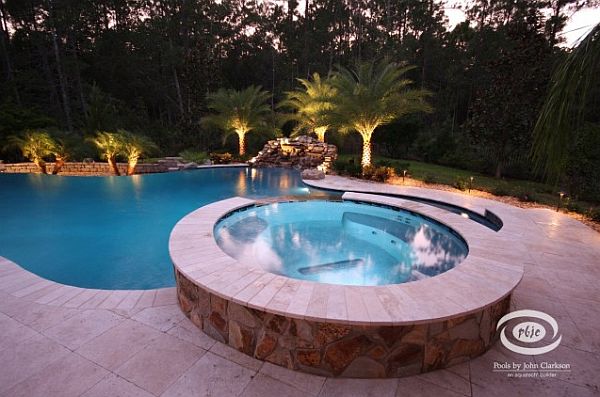 large free form vanishing edge pool