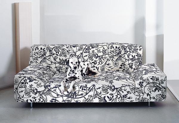 modern-black-and-white-floral-sofa