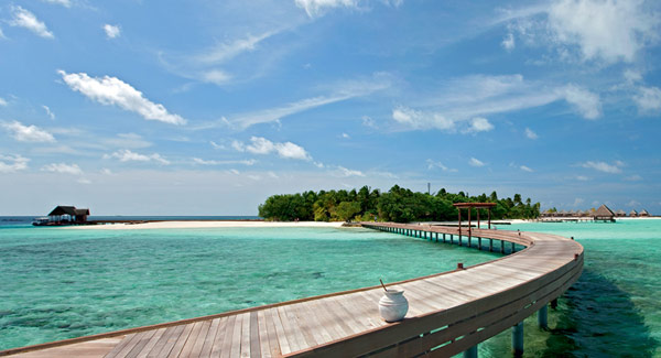 5-star Constance Moofushi Resort in Maldives 1