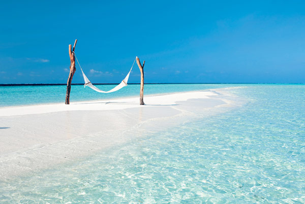 5-star Constance Moofushi Resort in Maldives 17