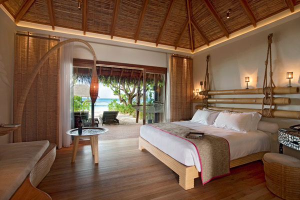 5-star Constance Moofushi Resort in Maldives 6