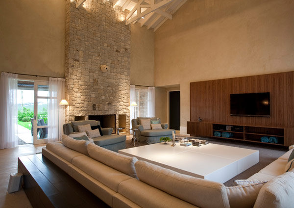 Baronesa-Residence-living-room-fireplace