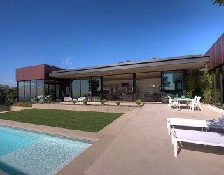 Contemporary Home in California - pool terrace