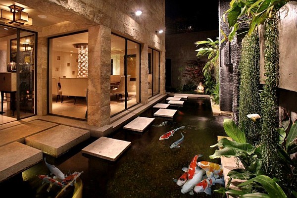 Luxury Beach House, Laguna Beach, California - koi pond