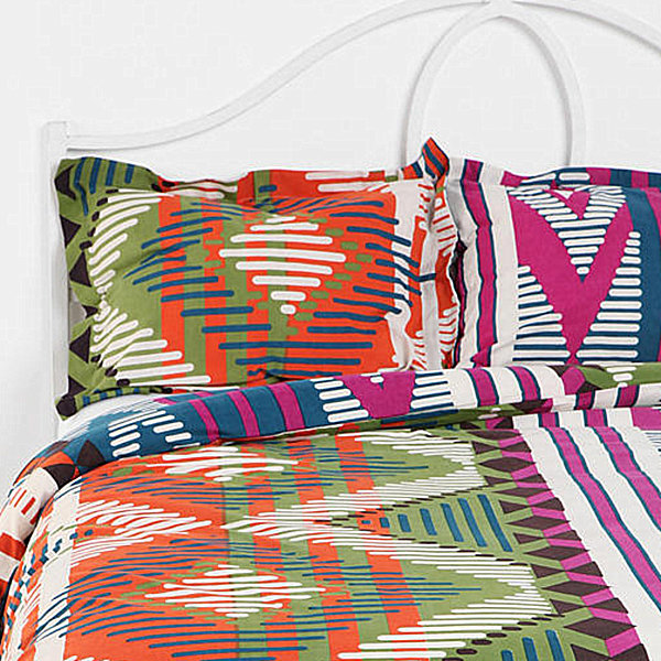 bright-tribal-bedding