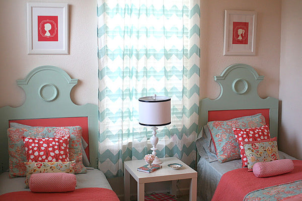 coral-and-blue-bedroom