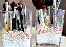 makeup-brush-organizers-217x155