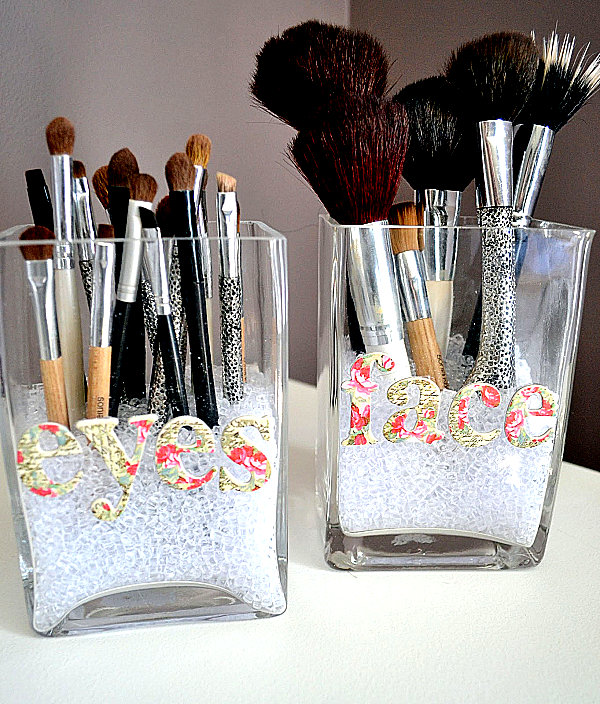 makeup brush organizers