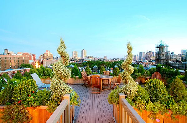 modern-roof-garden-with-traditional-patio-dining-table