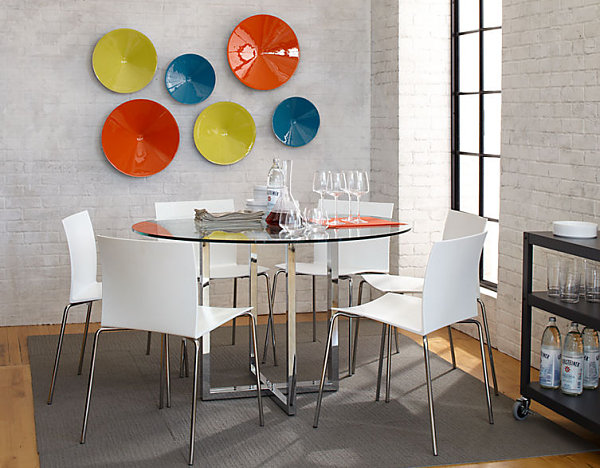 modern-round-dining-table-with-glass-top-and-chrome-plated-legs