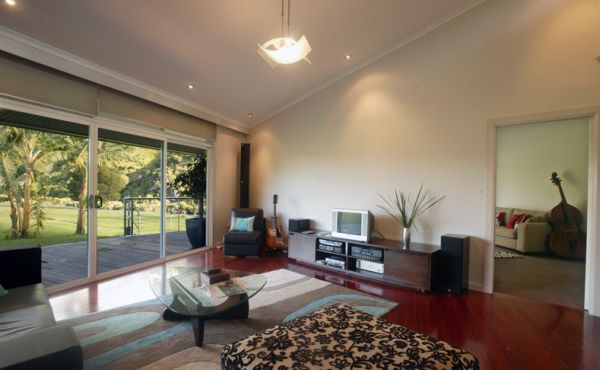 rotating house - minimalist living area