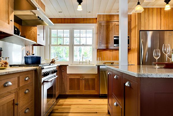 Wooden kitchen with elegant knobs