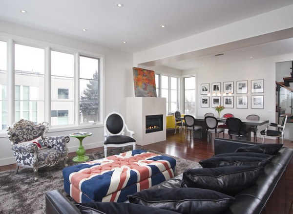 A coffee table bench can double as living room seating