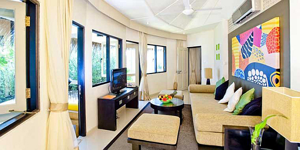 Angsana-Velavaru-Maldives-Resort-colorful-room