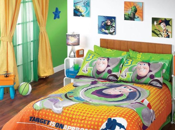 Buzz-Bedding-for-Toy-Story-fans